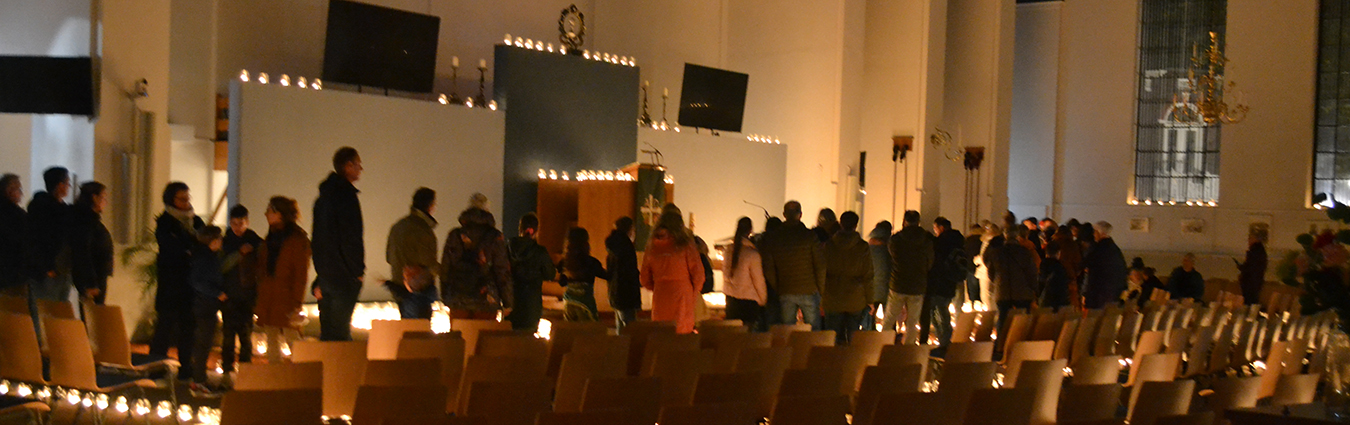 Het lichte interieur van de Jozefkerk